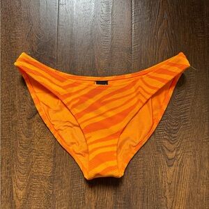 TRIANGL mica-seville zebra print normal shape bottom Neon orange size medium